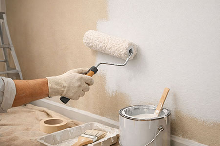 Application de la peinture thermo réflective.